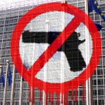 Evropská komise chce zjevně odzbrojit občany Evropy. Další důvod, proč odejít z EU