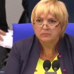 Hyenismus: Němečtí Zelení v parlamentu přerušili minutu ticha za zavražděnou německou dívku