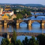 Čau Praho! Tři miliony Čechů ohrožuje chudoba