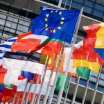V Evropském parlamentu zakázali národní vlaječky. Už šijí jednotné uniformy?