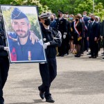Policisté volají po vojenské intervenci za účelem obnovení práva a pořádku ve Francii