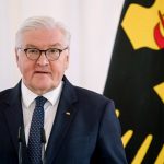 Německý prezident chválí teroristku RAF jako „velikánku světových ději”