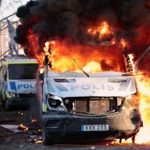 Muslimské nepokoje ve Švédsku: Švédský i západní mainstream je na straně útočících muslimů