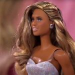 Firma Mattel přichází na trh s novou transgender Barbie