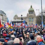 Česko proti bídě: Tisíce lidí zaplnily Václavské náměstí